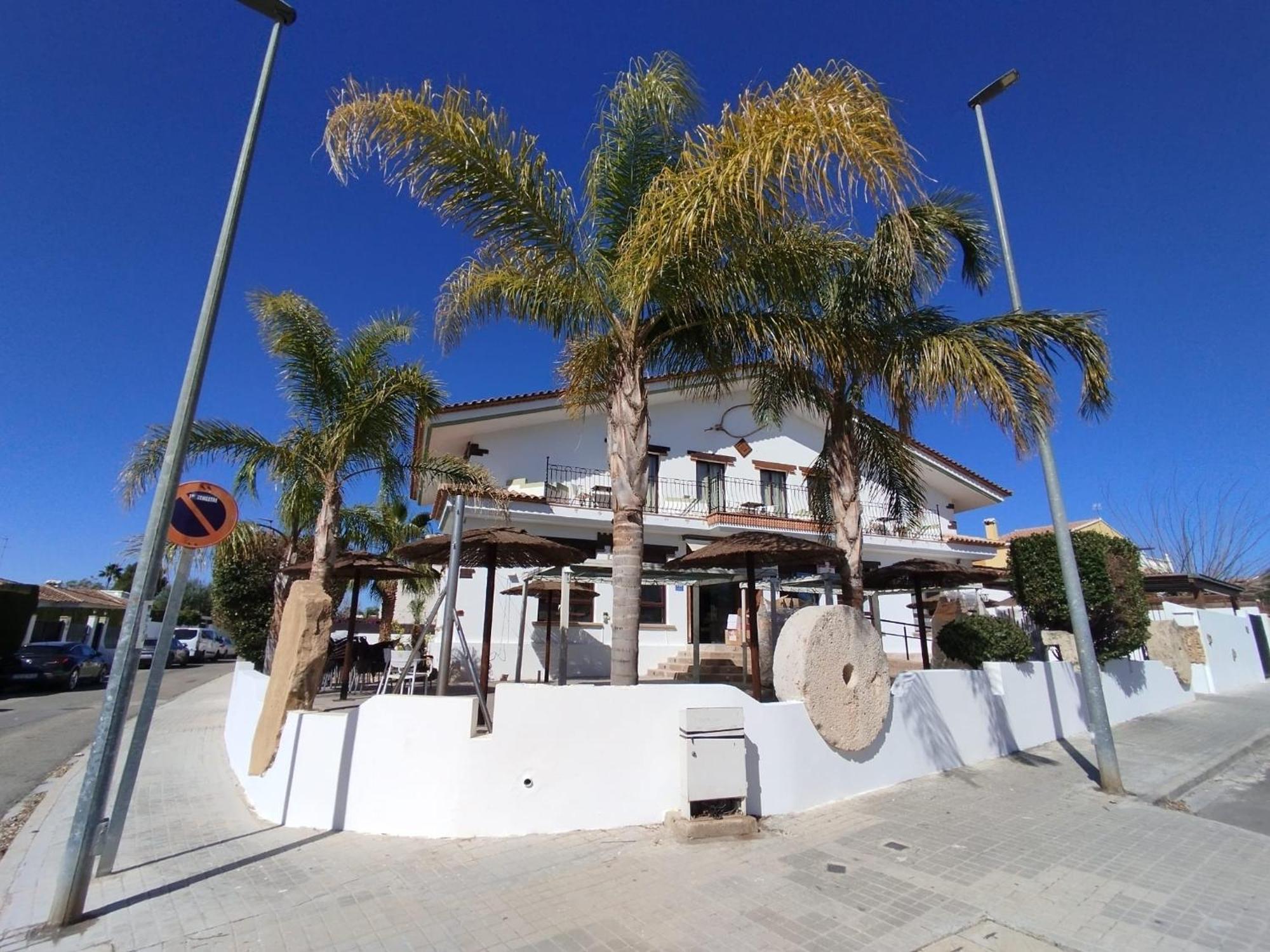 Hostal Espai Mediterrani Пуэбла-де-Вальбона Экстерьер фото